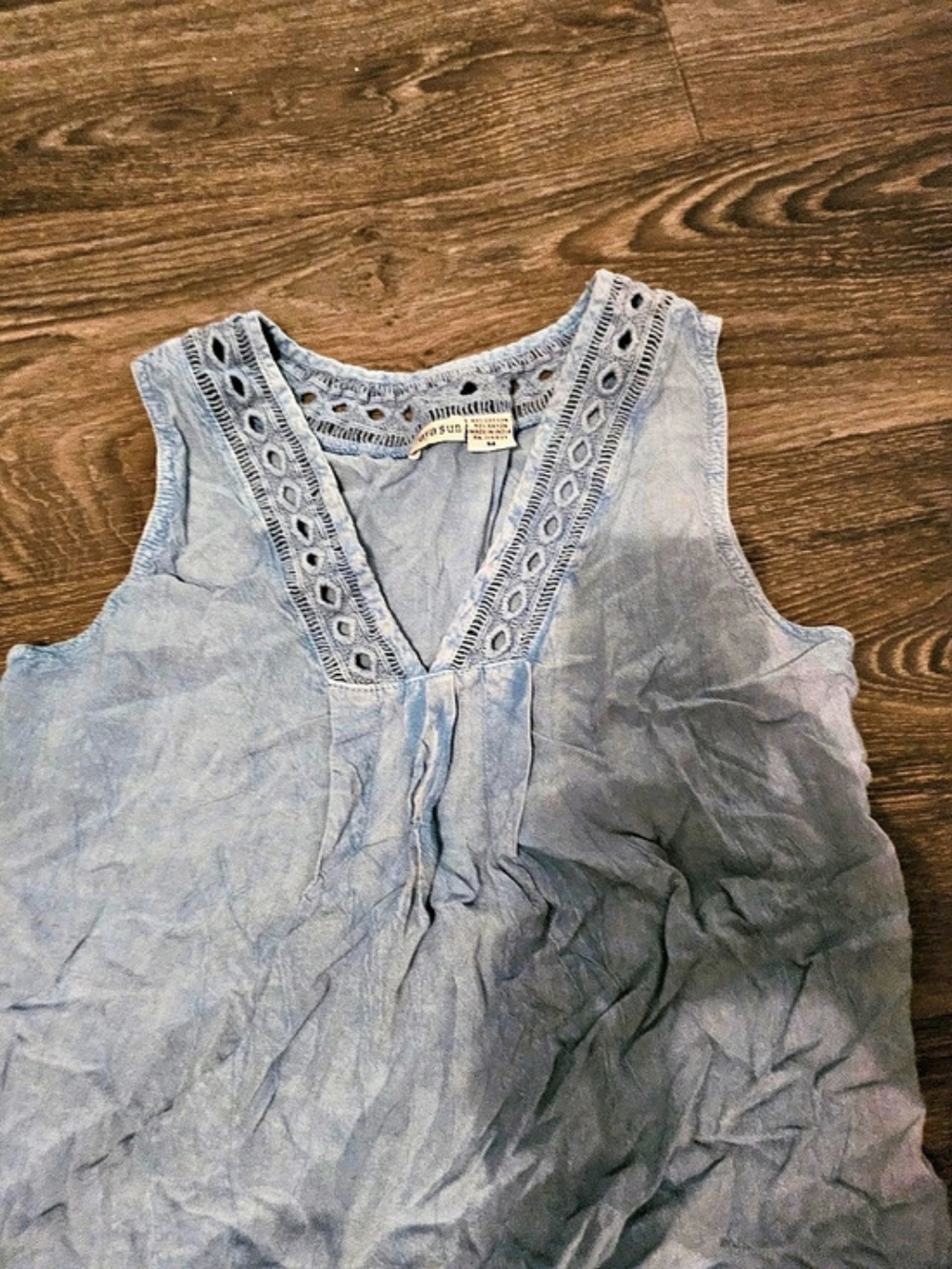 Maya Sun Sleeveless Embroidered Top in Blue Size Medium